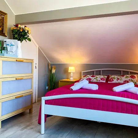 Dana Quarto em Acomodações Particulares *